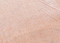 天鹅绒面料激光雕花机-古典遇上科技让传统服装面料换发新的生机