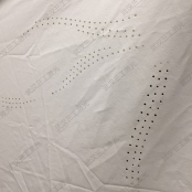 武汉三工布料激光打标机 摒弃传统模具冲孔工艺 激光雕刻打孔机